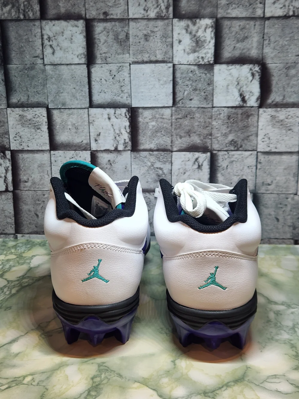 Jordan Stadium 90 Low TD White Grape Football Cleats Men's Size 9
